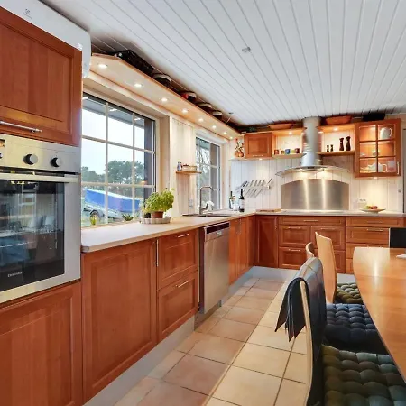 Erna - 400m From The Sea In Ne Jutland By Interhome