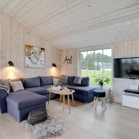 Holiday home Erna - 400m From The Sea In Ne Jutland By Interhome *