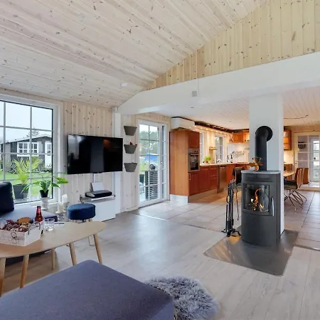 Erna - 400m From The Sea In Ne Jutland By Interhome Holiday home