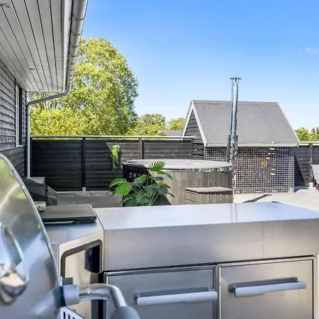 Erna - 400m From The Sea By Interhome *