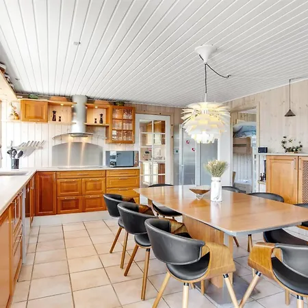 Erna - 400m From The Sea By Interhome *